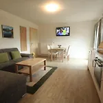 Apartmenthaus Dornroeschen *