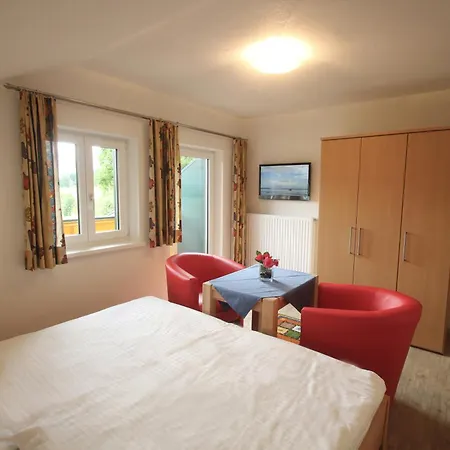 Apartmenthaus Dornroeschen アパート *