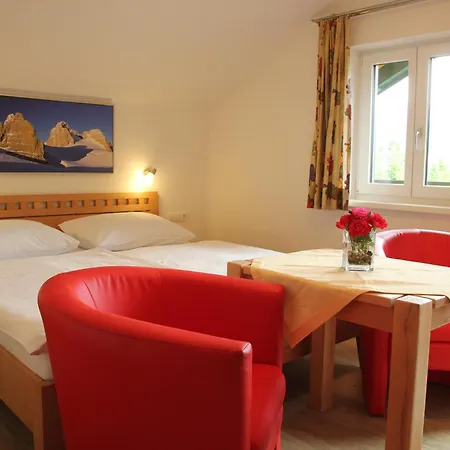 Apartmenthaus Dornroeschen * ラムサウ・アム・ダッハシュタイン