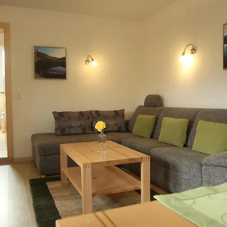 アパート Apartmenthaus Dornroeschen ラムサウ・アム・ダッハシュタイン