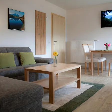 Apartmenthaus Dornroeschen * ラムサウ・アム・ダッハシュタイン