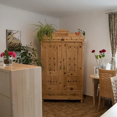 Apartmenthaus Dornroeschen * ラムサウ・アム・ダッハシュタイン