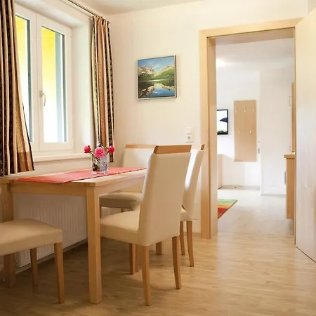 Apartmenthaus Dornroeschen ラムサウ・アム・ダッハシュタイン