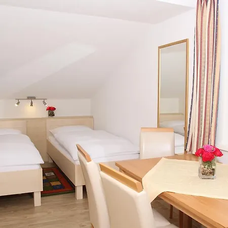 アパート Apartmenthaus Dornroeschen ラムサウ・アム・ダッハシュタイン
