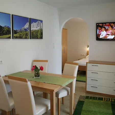 アパート Apartmenthaus Dornroeschen ラムサウ・アム・ダッハシュタイン