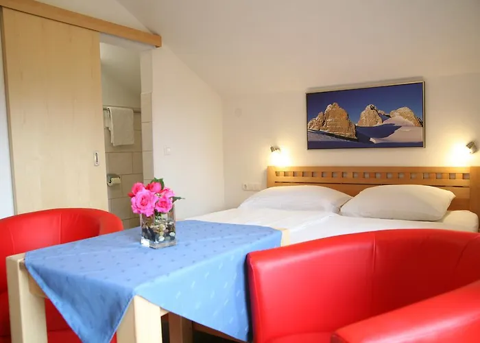 Apartmenthaus Dornroeschen *